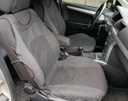 Сірий Опель Астра, об'ємом двигуна 1.7 л та пробігом 300 тис. км за 4300 $, фото 7 на Automoto.ua