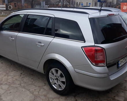 Серый Опель Астра, объемом двигателя 1.7 л и пробегом 275 тыс. км за 5800 $, фото 2 на Automoto.ua