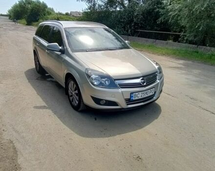 Серый Опель Астра, объемом двигателя 1.6 л и пробегом 211 тыс. км за 6300 $, фото 1 на Automoto.ua