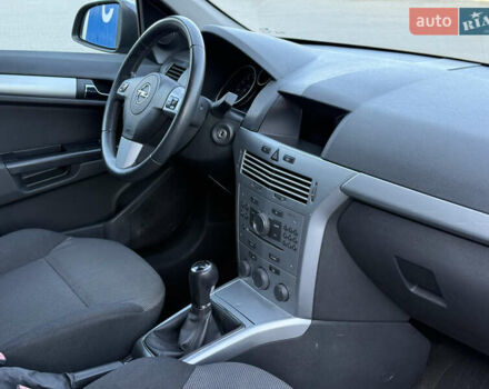 Сірий Опель Астра, об'ємом двигуна 1.6 л та пробігом 203 тис. км за 4999 $, фото 35 на Automoto.ua