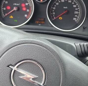 Серый Опель Астра, объемом двигателя 1.6 л и пробегом 263 тыс. км за 5800 $, фото 1 на Automoto.ua