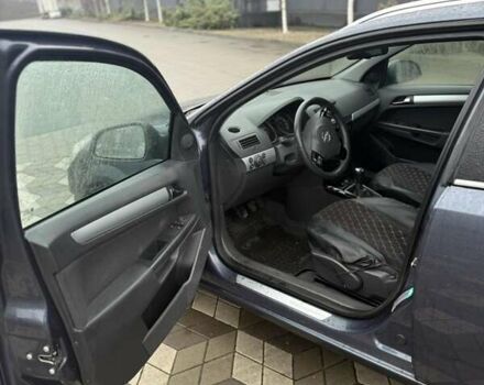 Серый Опель Астра, объемом двигателя 1.6 л и пробегом 175 тыс. км за 5650 $, фото 24 на Automoto.ua