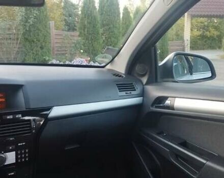Опель Астра 2010 в Бердичеве на Automoto.ua Серый Опель Астра, объемом двигателя 1.6 л и пробегом 212 тыс. км за 6700 $, фото 41 на Automoto.ua