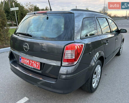 Опель Астра 2010 в Полтаве на Automoto.ua Серый Опель Астра, объемом двигателя 1.6 л и пробегом 143 тыс. км за 6500 $, фото 4 на Automoto.ua