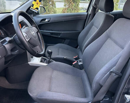 Опель Астра 2010 в Полтаве на Automoto.ua Серый Опель Астра, объемом двигателя 1.6 л и пробегом 143 тыс. км за 6500 $, фото 11 на Automoto.ua