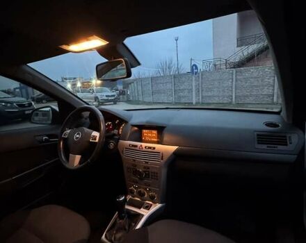 Сірий Опель Астра, об'ємом двигуна 1.7 л та пробігом 230 тис. км за 5900 $, фото 12 на Automoto.ua