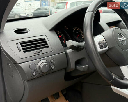 Серый Опель Астра, объемом двигателя 1.6 л и пробегом 210 тыс. км за 5499 $, фото 25 на Automoto.ua