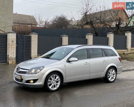 Серый Опель Астра, объемом двигателя 1.6 л и пробегом 160 тыс. км за 6500 $, фото 2 на Automoto.ua