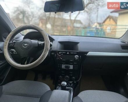 Опель Астра 2010 в Золочев на Automoto.ua Серый Опель Астра, объемом двигателя 1.7 л и пробегом 250 тыс. км за 6200 $, фото 14 на Automoto.ua
