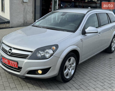 Сірий Опель Астра, об'ємом двигуна 1.7 л та пробігом 253 тис. км за 5900 $, фото 2 на Automoto.ua