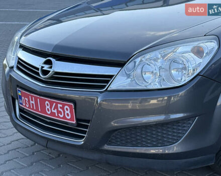 Опель Астра 2010 в Ровно на Automoto.ua Серый Опель Астра, объемом двигателя 1.6 л и пробегом 203 тыс. км за 5350 $, фото 15 на Automoto.ua