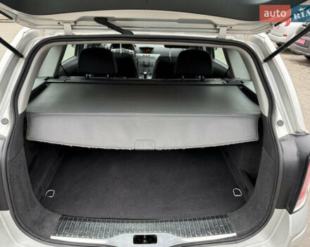 Серый Опель Астра, объемом двигателя 1.6 л и пробегом 210 тыс. км за 5499 $, фото 40 на Automoto.ua