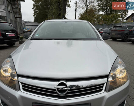 Опель Астра 2010 у Вінниці на Automoto.ua Сірий Опель Астра, об'ємом двигуна 0 л та пробігом 210 тис. км за 5600 $, фото 4 на Automoto.ua