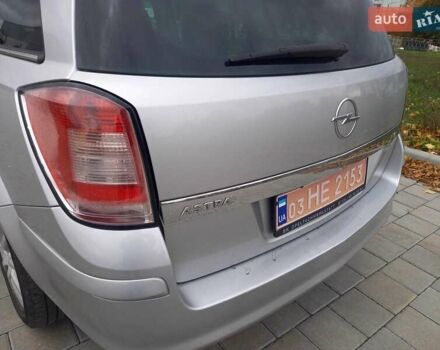 Опель Астра 2010 в Черкассах на Automoto.ua Серый Опель Астра, объемом двигателя 1.7 л и пробегом 249 тыс. км за 6650 $, фото 7 на Automoto.ua