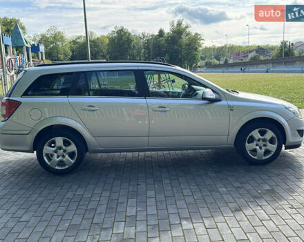 Серый Опель Астра, объемом двигателя 1.7 л и пробегом 255 тыс. км за 5800 $, фото 7 на Automoto.ua