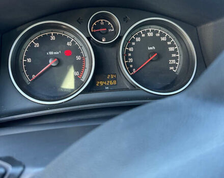 Серый Опель Астра, объемом двигателя 1.7 л и пробегом 295 тыс. км за 5500 $, фото 13 на Automoto.ua