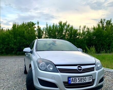 Серый Опель Астра, объемом двигателя 1.7 л и пробегом 280 тыс. км за 5300 $, фото 1 на Automoto.ua