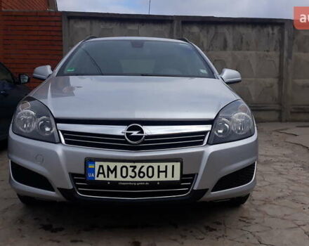 Серый Опель Астра, объемом двигателя 1.7 л и пробегом 275 тыс. км за 5800 $, фото 4 на Automoto.ua