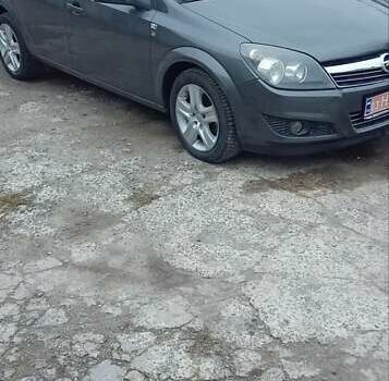 Серый Опель Астра, объемом двигателя 1.6 л и пробегом 263 тыс. км за 5800 $, фото 6 на Automoto.ua