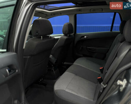 Опель Астра 2010 в Дубно на Automoto.ua Серый Опель Астра, объемом двигателя 1.6 л и пробегом 229 тыс. км за 5100 $, фото 15 на Automoto.ua