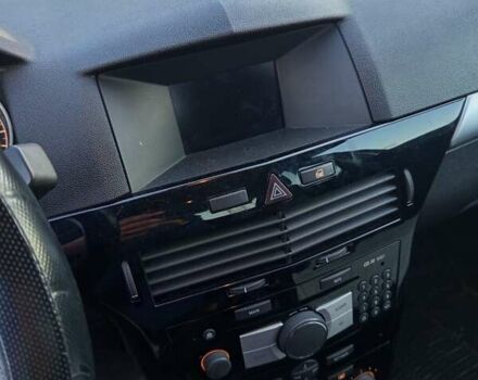 Серый Опель Астра, объемом двигателя 1.7 л и пробегом 272 тыс. км за 6500 $, фото 7 на Automoto.ua