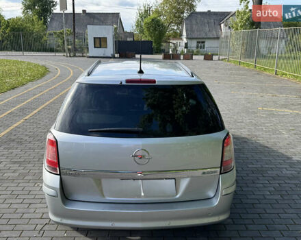 Серый Опель Астра, объемом двигателя 1.7 л и пробегом 255 тыс. км за 5800 $, фото 15 на Automoto.ua
