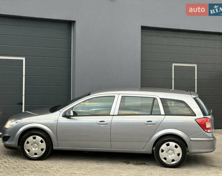 Серый Опель Астра, объемом двигателя 1.6 л и пробегом 224 тыс. км за 5500 $, фото 20 на Automoto.ua