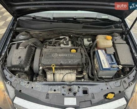 Серый Опель Астра, объемом двигателя 1.6 л и пробегом 175 тыс. км за 5650 $, фото 32 на Automoto.ua