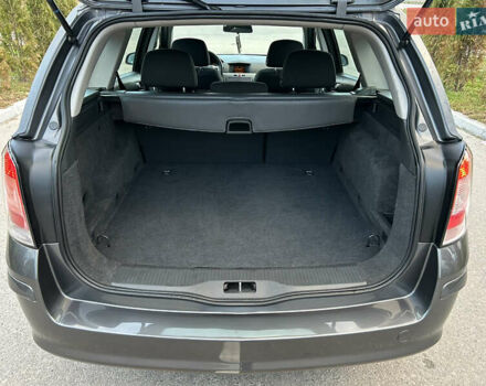 Опель Астра 2010 в Полтаве на Automoto.ua Серый Опель Астра, объемом двигателя 1.6 л и пробегом 143 тыс. км за 6500 $, фото 84 на Automoto.ua