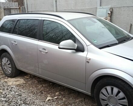 Серый Опель Астра, объемом двигателя 1.7 л и пробегом 240 тыс. км за 7000 $, фото 16 на Automoto.ua