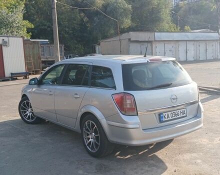 Опель Астра 2010 в Вышгороде на Automoto.ua Серый Опель Астра, объемом двигателя 1.7 л и пробегом 215 тыс. км за 4700 $, фото 3 на Automoto.ua