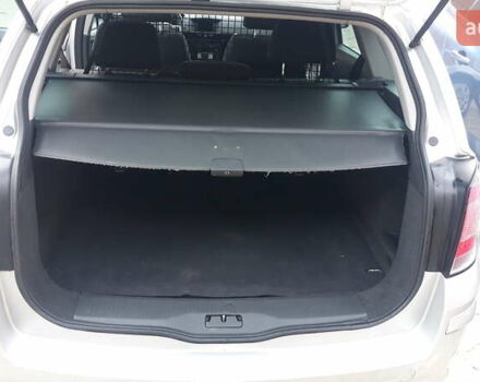 Серый Опель Астра, объемом двигателя 1.7 л и пробегом 275 тыс. км за 5800 $, фото 13 на Automoto.ua