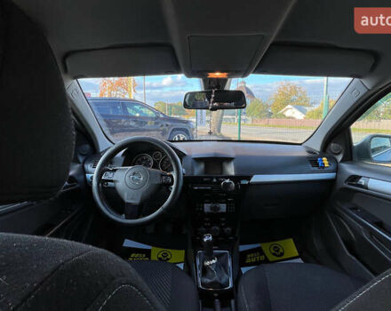 Серый Опель Астра, объемом двигателя 1.69 л и пробегом 260 тыс. км за 5300 $, фото 8 на Automoto.ua