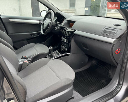 Сірий Опель Астра, об'ємом двигуна 1.6 л та пробігом 260 тис. км за 6250 $, фото 91 на Automoto.ua