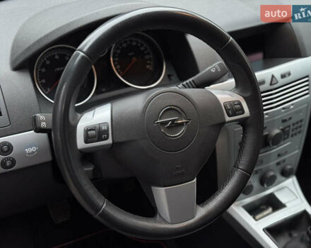 Сірий Опель Астра, об'ємом двигуна 1.6 л та пробігом 215 тис. км за 5750 $, фото 15 на Automoto.ua
