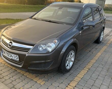 Серый Опель Астра, объемом двигателя 1.7 л и пробегом 282 тыс. км за 5350 $, фото 1 на Automoto.ua