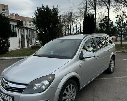 Серый Опель Астра, объемом двигателя 1.69 л и пробегом 320 тыс. км за 5800 $, фото 6 на Automoto.ua