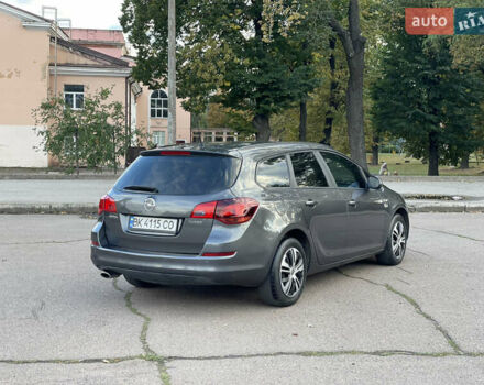 Серый Опель Астра, объемом двигателя 1.4 л и пробегом 277 тыс. км за 6300 $, фото 2 на Automoto.ua
