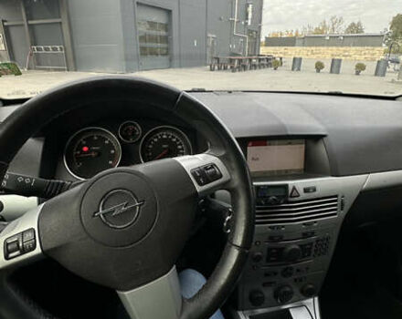 Опель Астра 2010 в Тернополе на Automoto.ua Серый Опель Астра, объемом двигателя 1.7 л и пробегом 190 тыс. км за 5400 $, фото 15 на Automoto.ua