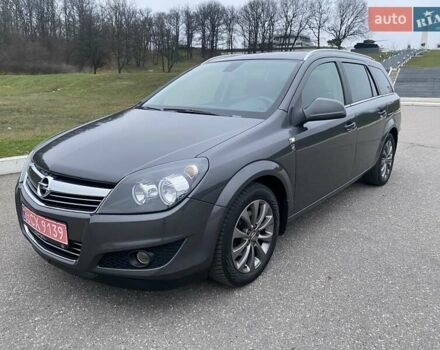 Серый Опель Астра, объемом двигателя 1.6 л и пробегом 248 тыс. км за 6850 $, фото 1 на Automoto.ua