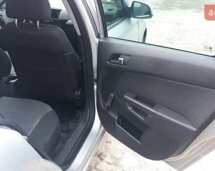 Серый Опель Астра, объемом двигателя 1.7 л и пробегом 275 тыс. км за 5800 $, фото 21 на Automoto.ua