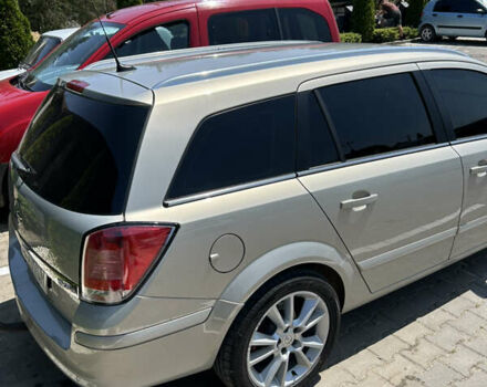 Опель Астра 2010 в Хотине на Automoto.ua Серый Опель Астра, объемом двигателя 1.91 л и пробегом 293 тыс. км за 6799 $, фото 19 на Automoto.ua