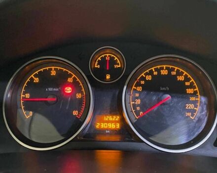 Опель Астра 2010 в Львове на Automoto.ua Серый Опель Астра, объемом двигателя 1.7 л и пробегом 230 тыс. км за 7500 $, фото 17 на Automoto.ua
