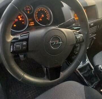 Серый Опель Астра, объемом двигателя 1.6 л и пробегом 173 тыс. км за 6550 $, фото 14 на Automoto.ua