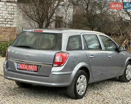 Серый Опель Астра, объемом двигателя 1.6 л и пробегом 224 тыс. км за 5500 $, фото 4 на Automoto.ua
