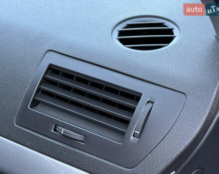 Сірий Опель Астра, об'ємом двигуна 1.6 л та пробігом 203 тис. км за 4999 $, фото 36 на Automoto.ua