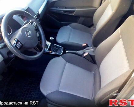 Серый Опель Астра, объемом двигателя 1.8 л и пробегом 249 тыс. км за 6750 $, фото 7 на Automoto.ua