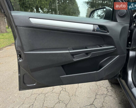 Сірий Опель Астра, об'ємом двигуна 1.6 л та пробігом 215 тис. км за 5750 $, фото 13 на Automoto.ua