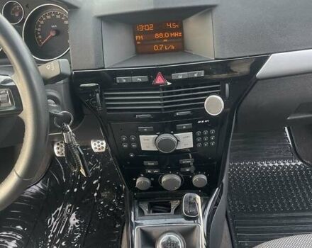 Серый Опель Астра, объемом двигателя 1.6 л и пробегом 263 тыс. км за 5700 $, фото 12 на Automoto.ua