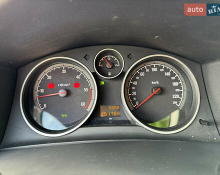 Серый Опель Астра, объемом двигателя 1.7 л и пробегом 255 тыс. км за 5800 $, фото 38 на Automoto.ua